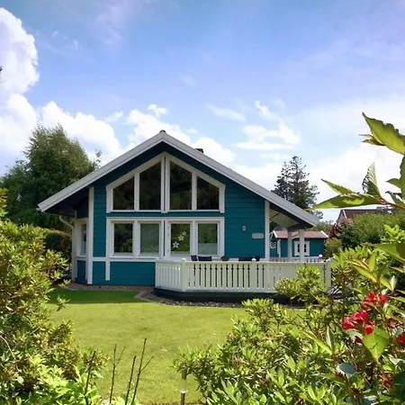 Lueerssen On Uferstrasse Steinhude